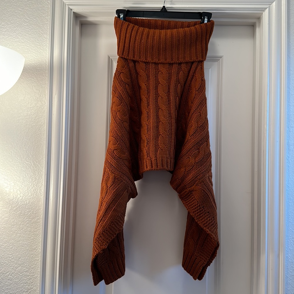 Steve Madden Sloane Cropped Turtle Neck Cable Knit Rust Color Sweater//XS - Picture 4 of 10